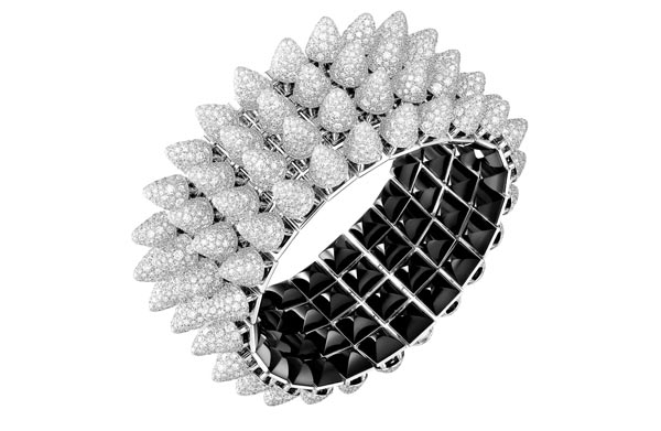 Clash [Un] Limited Reversible cuff, in white gold, onyx and diamonds, Cartier